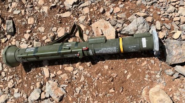 PKK'nın mağarasından İsveç yapımı silah çıktı - Son Dakika Haberler