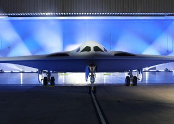 Pentagon, B-21 Raider uçağının üretimine onay verdi