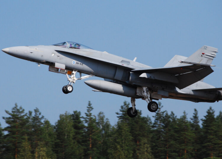 Finlandiya ilk NATO görevine katılıyor