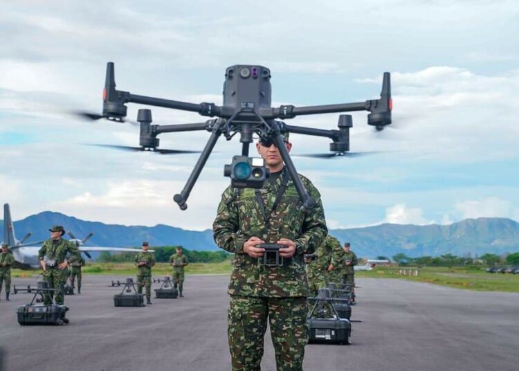 Más de 120 uniformados del Ejército, la Armada y la Fuerza Aérea acompañarán las votaciones.
Foto: Ejército