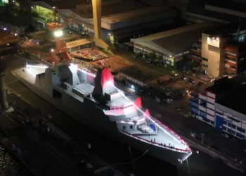 KRI-Balaputradewa-322-launching.-PT-PAL-